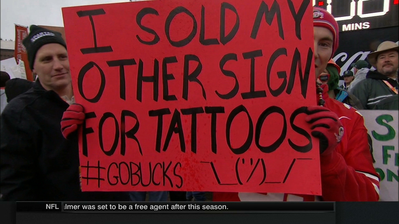 Illustration for article titled "Urban Meyer Is A Juggalo": Your College GameDay Sign Roundup